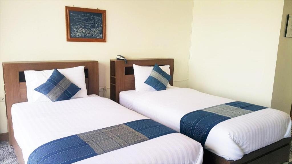 The Indigo House Phrae Hotel Exterior foto