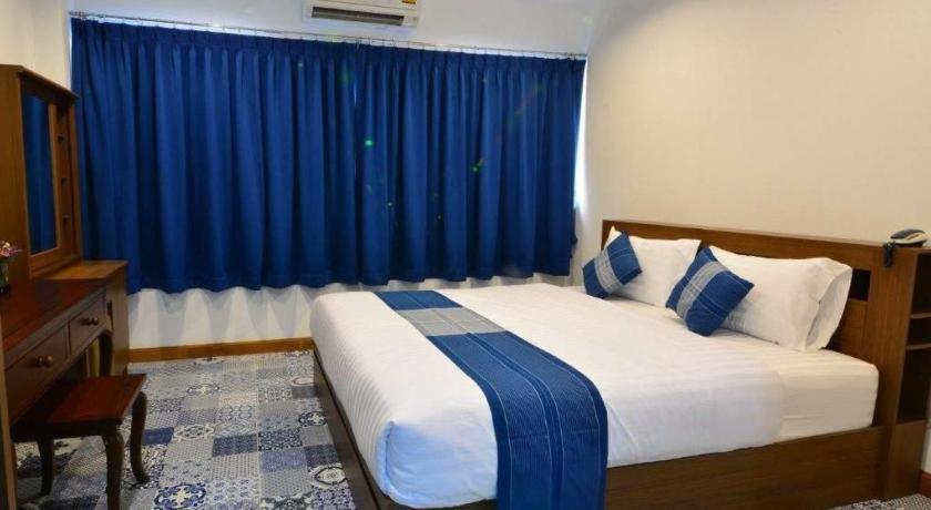 The Indigo House Phrae Hotel Exterior foto