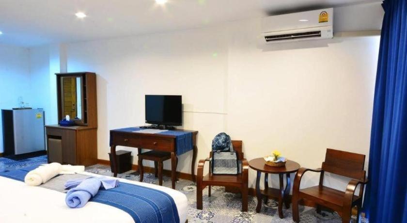 The Indigo House Phrae Hotel Exterior foto