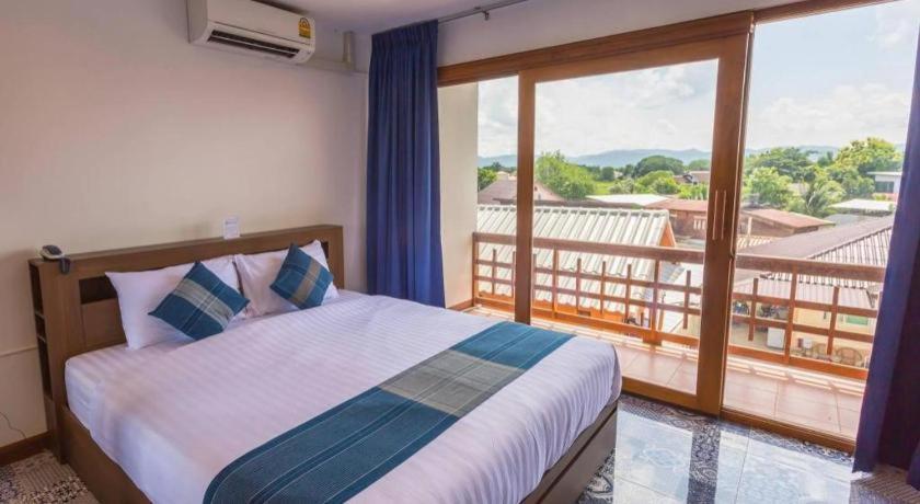 The Indigo House Phrae Hotel Exterior foto